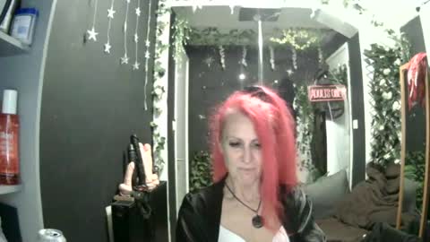SaucySky online show from July 2026 10:08:02 PM