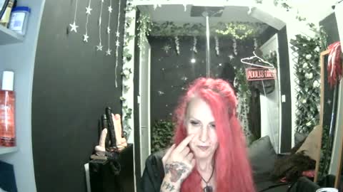 SaucySky online show from July 2026 09:12:01 PM