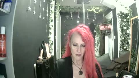 SaucySky online show from July 2026 08:45:02 PM