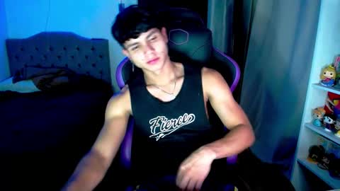 Snapshot of saulomiralles chatting on January 2025 03:07:02 AM Saulo online show from January 2025 03:07:02 AM