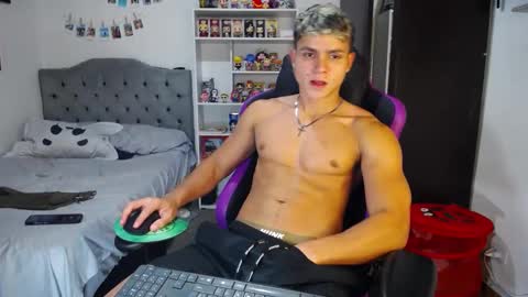 Snapshot of saulomiralles chatting on September 2025 10:54:01 PM Saulo online show from September 2025 10:54:01 PM