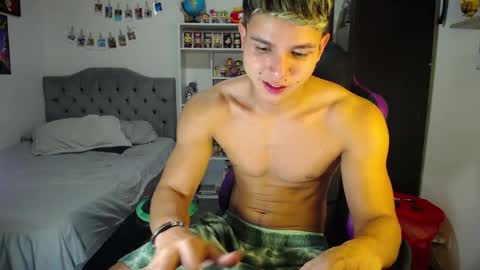 Snapshot of saulomiralles chatting on September 2025 10:04:01 PM Saulo online show from September 2025 10:04:01 PM