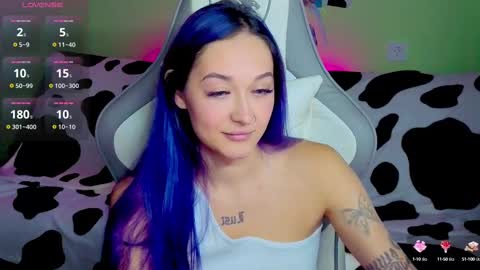 Snapshot of savage_lust_ chatting on October 2025 04:51:02 AM Ariel online show from October 2025 04:51:02 AM