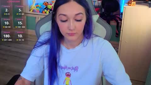 Snapshot of savage_lust_ chatting on October 2025 06:25:01 AM Ariel online show from October 2025 06:25:01 AM