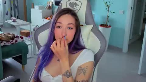Ariel online show from May 2026 05:04:02 AM