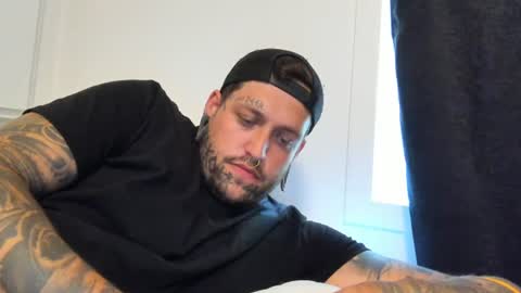 Snapshot of savageandsensual chatting on July 2026 07:06:02 PM savageandsensual online show from July 2026 07:06:02 PM