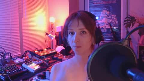 savagewaves online show from March 2026 02:28:02 AM