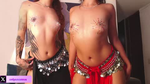 Snapshot of savanna_wallace chatting on January 2025 10:33:02 PM Savannaredhair 33 Angelebony33 online show from January 2025 10:33:02 PM