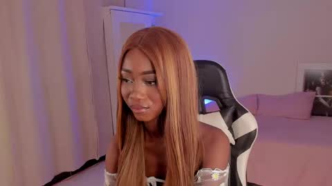 Snapshot of savannahwildee chatting on December 2024 08:39:01 PM Savannahwildee online show from December 2024 08:39:01 PM