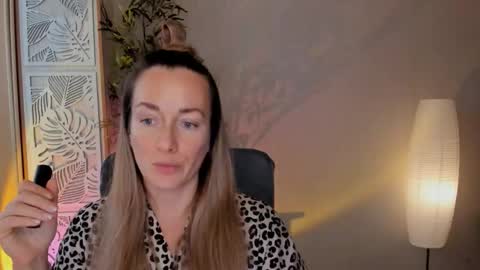 save the qween online show from February 2026 10:19:02 AM