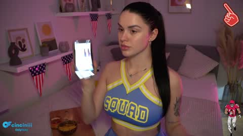 Snapshot of savvage_play chatting on February 2025 11:37:02 PM Naomi online show from February 2025 11:37:02 PM