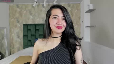 Saya Amaretto  online show from December 2025 07:55:01 PM