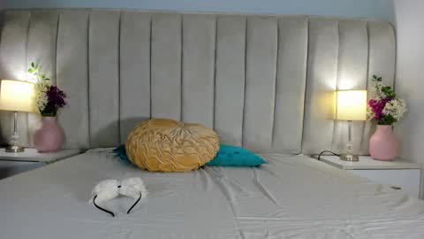 Say Lilith   Monday to Saturday 700am to 140pm Colombian time  online show from February 2025 12:14:02 PM