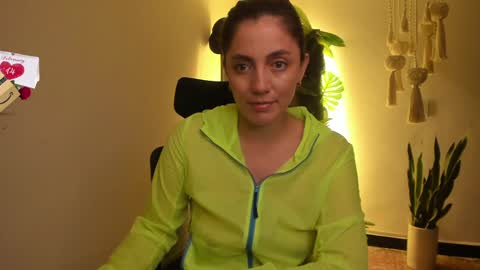 Venus online show from February 2025 03:52:01 PM