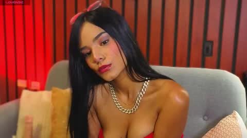 Snapshot of scarleett_collins chatting on October 2025 07:01:02 PM Scarlett Collins online show from October 2025 07:01:02 PM