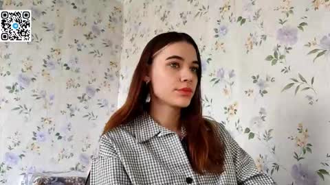 Kira online show from October 2025 08:35:01 AM