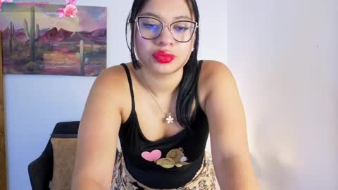 Snapshot of scarlet__15_ chatting on April 2026 11:58:02 AM Scarlet online show from April 2026 11:58:02 AM