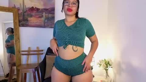 Snapshot of scarlet__15_ chatting on May 2026 10:53:01 AM Scarlet online show from May 2026 10:53:01 AM