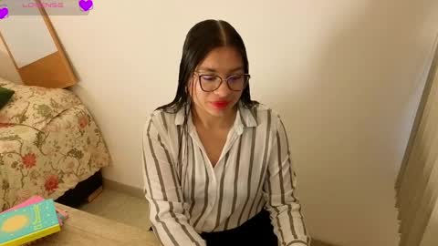 Snapshot of scarlet__15_ chatting on May 2026 12:13:02 PM Scarlet online show from May 2026 12:13:02 PM