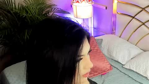 Snapshot of scarlet__hill chatting on January 2025 04:34:01 AM scarlet hill online show from January 2025 04:34:01 AM