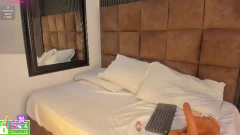 Snapshot of scarlet__love__ chatting on June 2026 11:52:01 AM scarlet__love__ online show from June 2026 11:52:01 AM
