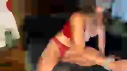 Miss Scarlet April online show from July 2026 07:50:01 PM