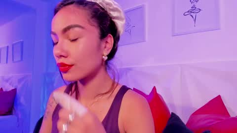 Snapshot of scarlet_castro chatting on April 2026 04:43:02 PM Scarlet online show from April 2026 04:43:02 PM