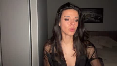Sophie online show from June 2026 07:20:01 AM