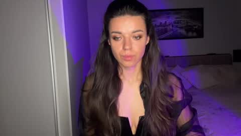 Sophie online show from July 2026 07:24:02 AM