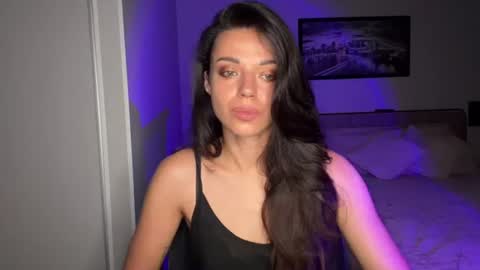 Sophie online show from July 2026 07:36:01 AM