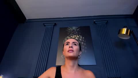 Scarlet Edwars online show from February 2025 07:24:02 PM