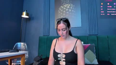 Scarlet Edwars online show from July 2026 06:54:01 PM