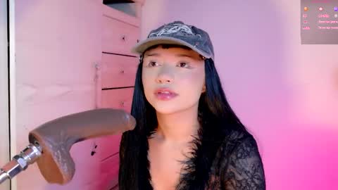 scarlet_gold online show from April 2026 02:12:02 AM