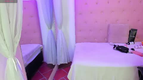 scarlet_hans online show from June 2026 11:34:01 AM
