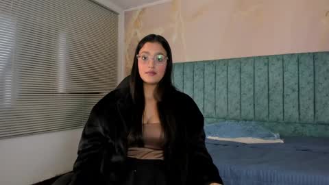 Scarlet  online show from February 2025 01:53:02 PM