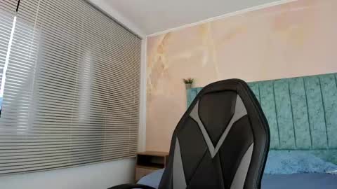 Scarlet  online show from February 2025 12:14:02 PM