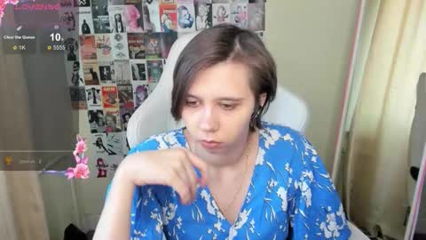 Snapshot of scarlet_sirenn chatting on February 2026 07:04:02 AM Alexandra online show from February 2026 07:04:02 AM