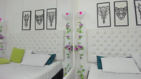 Snapshot of scarlet_stan22 chatting on December 2024 11:18:01 AM Isa online show from December 2024 11:18:01 AM