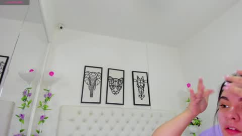 Snapshot of scarlet_stan22 chatting on December 2024 11:09:02 AM Isa online show from December 2024 11:09:02 AM