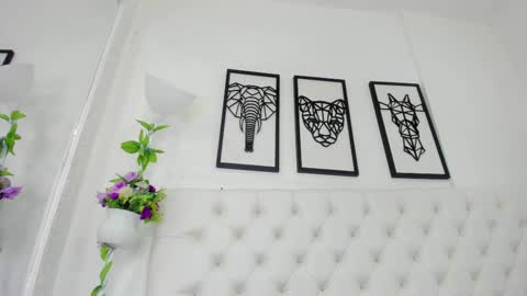 Snapshot of scarlet_stan22 chatting on February 2025 05:01:02 PM Isa online show from February 2025 05:01:02 PM