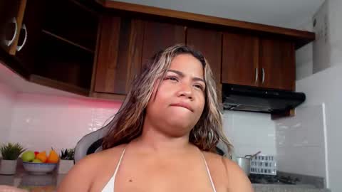 Snapshot of scarlet_vibes17 chatting on February 2026 07:58:01 PM Scarlet online show from February 2026 07:58:01 PM