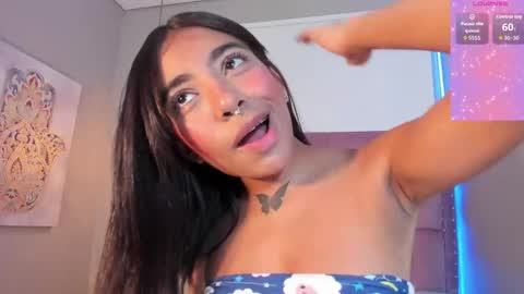 scarlet_vixen_ online show from May 2026 02:40:01 AM