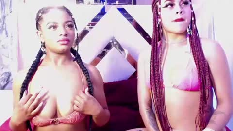 scarlet and roxane online show from July 2026 06:20:01 AM