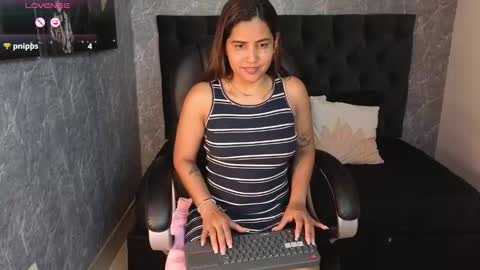 Snapshot of scarletbaker__ chatting on December 2025 03:51:02 PM Scarlet online show from December 2025 03:51:02 PM