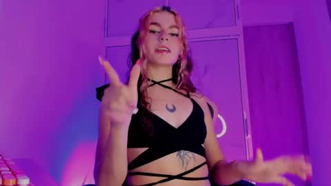 Scarlet online show from June 2026 03:22:01 AM