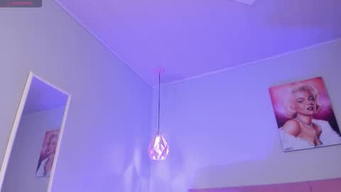 Scarlet  online show from January 2026 05:56:01 AM