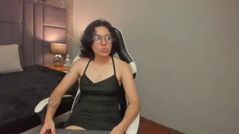 scarleth_blaze online show from May 2026 02:49:02 AM