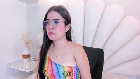 Snapshot of scarleth_fire chatting on February 2026 12:31:01 PM Scarleth online show from February 2026 12:31:01 PM