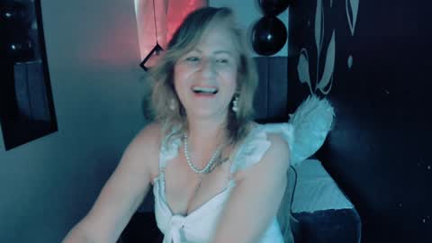 Snapshot of scarlethoot_ chatting on December 2024 09:12:02 PM S C A R L E T online show from December 2024 09:12:02 PM
