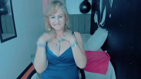 Snapshot of scarlethoot_ chatting on December 2024 03:00:02 PM S C A R L E T online show from December 2024 03:00:02 PM